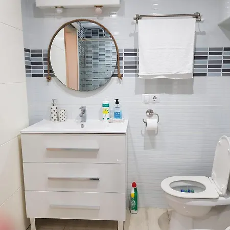 Alma Brizo Suites Lägenhet *